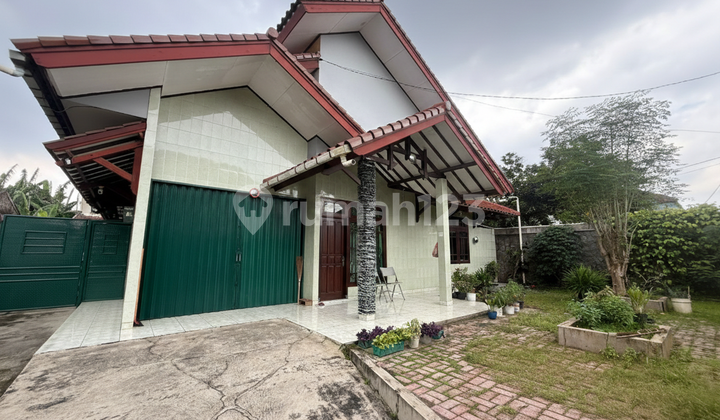 For Sale Strategic House in Kelapa Dua Area, Depok.