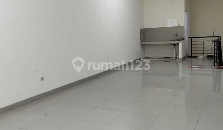 Strategic 2-Storey Shop House for Business on Gunung Batu Main Road, Bandung 1