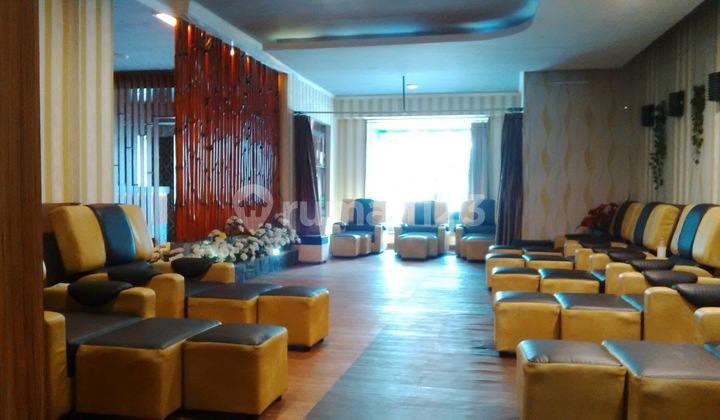 2 Ruko Rendeng 4,5 Lantai Jarang Sekali Ada di Paskal 23 Bandung