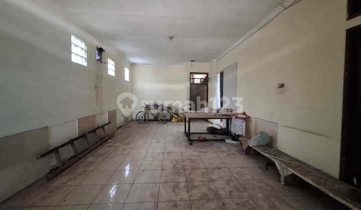 Rumah Pinggir Jalan untuk Tempat Usaha di Sayap Bkr Bandung Rumah Pinggir Jalan untuk Tempat Usaha di Sayap Bkr Bandung