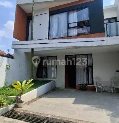Rumah 2 Lantai Baru Dekat Borma di Daerah Leuwigajah Cimahi
