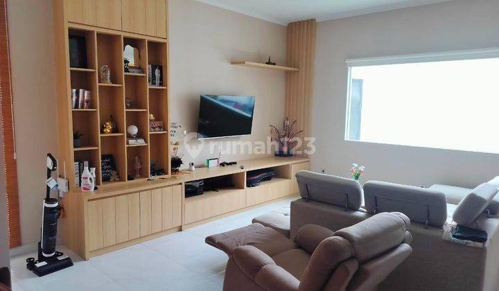 Rumah Hook Minimalis Modern di Komplek Bumi Siliwangi Bojongsoang 1