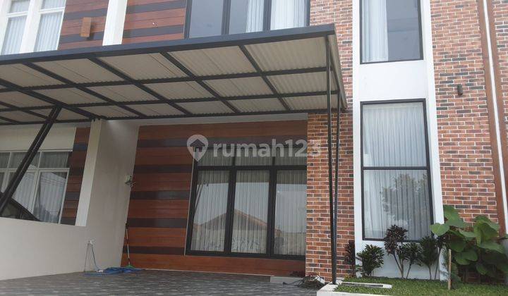  Rumah 2,5 Lantai Baru Dalam Komplek Strategis di Cihanjuang Kbb 1