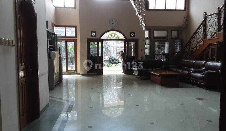 Rumah 2 Lantai Mewah Murah Semi Furnished Cijawura Girang Bandung 1