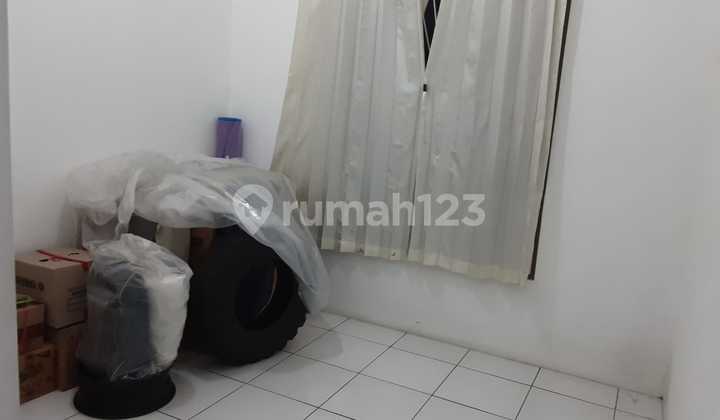 kamar tidur rumah bagus akses 2 mobil