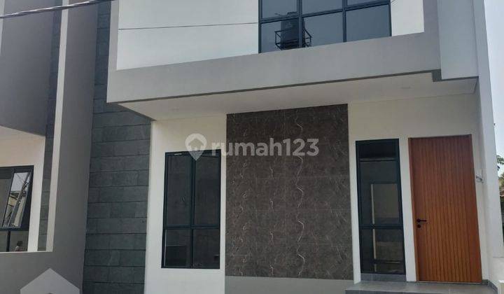 Rumah Baru Minimalis Dalam Cluster di Sayap Setraduta Bandung 2