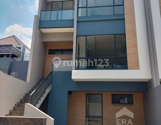 Rumah Baru Urban Style Minimalis di Komplek Setraduta Bandung 1