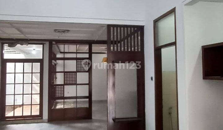 Rumah 1,5 Lantai Hook Luas Bagus di Komplek Sumbersari Bandung 1