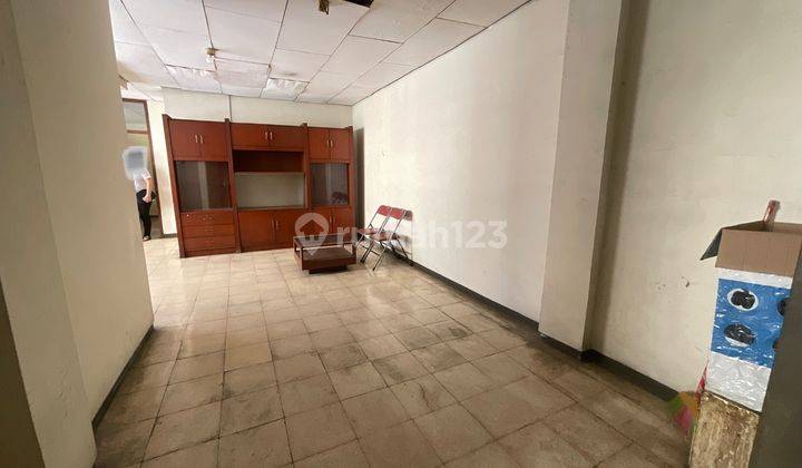 Rumah Tengah Kota Untuk Gudang Dll di Jl.kartabrata Bandung 1