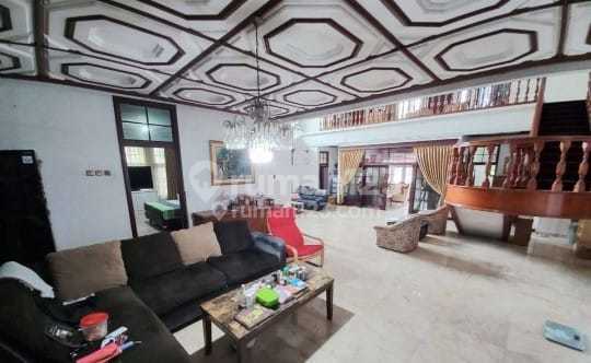Rumah Strategis Cocok untuk Kantor dll Jl.Sersan Bajuri Bandung