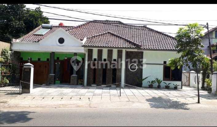 Rumah Pinggir Jalan Strategis Ramai di Sayap Amir Mahmud Cimahi Rumah Pinggir Jalan Strategis Ramai di Sayap Amir Mahmud Cimahi