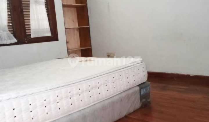 Rumah Hook Luas Siap Pakai Tengah Kota di Setra Indah Bandung Rumah Hook Luas Siap Pakai Tengah Kota di Setra Indah Bandung