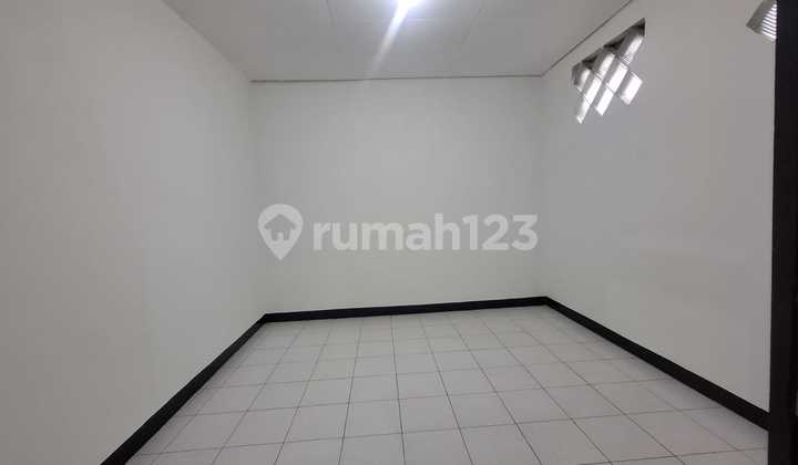 Rumah 1,5 Lantai Siap Pakai di Komplek Dian Permai Kota Bandung