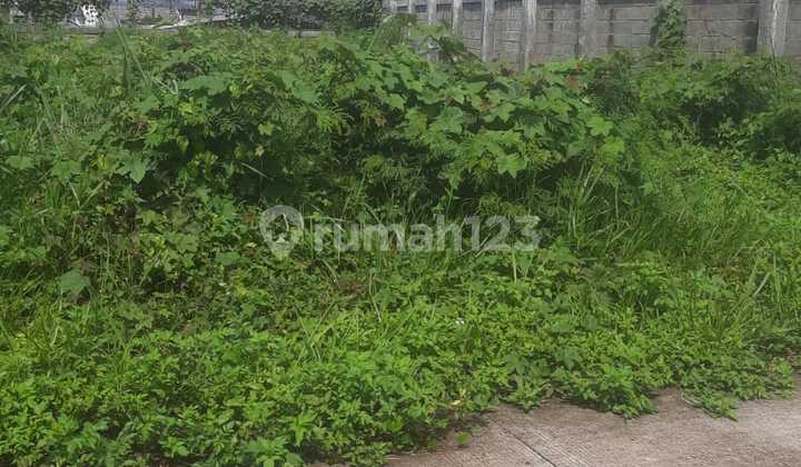 Wide, Cheap Land Rarely Available in Setra Duta Complex, North Cimahi.