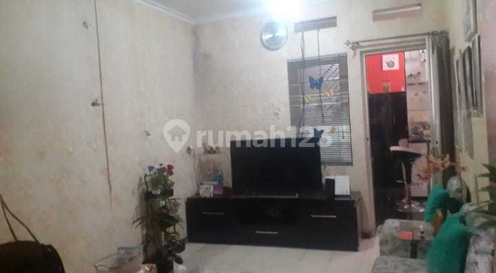 Rumah di Jalan Utama Cluster Jingganagara Kota Baru Parahyangan Rumah di Jalan Utama Cluster Jingganagara Kota Baru Parahyangan