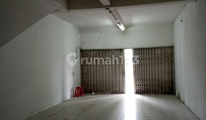 Strategic 2.5-Story Shophouse in Taman Kopo Indah II Complex, Bandung 2
