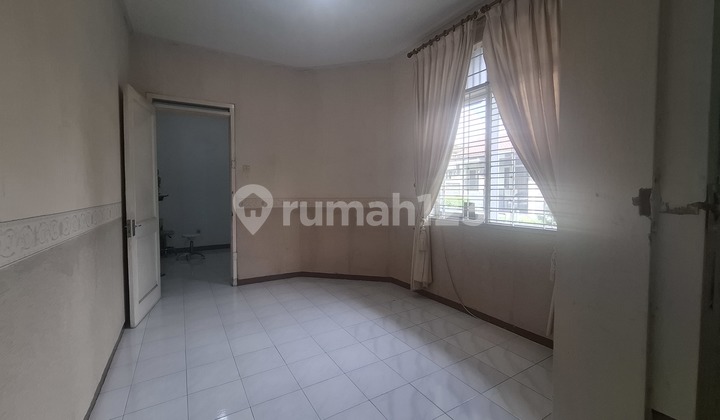 Rumah Luas Terawat Cocok untuk Tinggal di Gunung Mas Cimahi 2