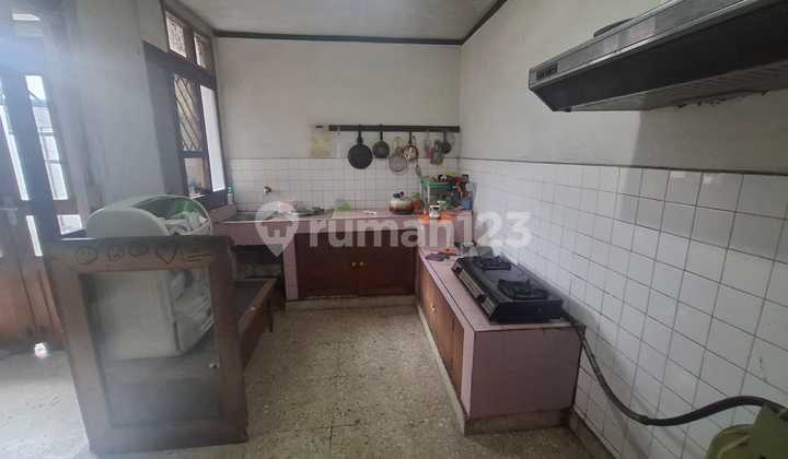 Rumah Luas Strategis Tengah Kota di Sayap Sukajadi Bandung 2