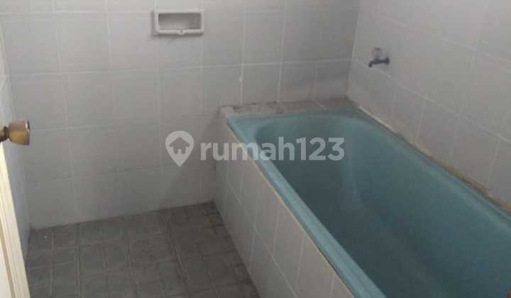 2-Story Strategic House by Main Road Buah Batu Bandung 2