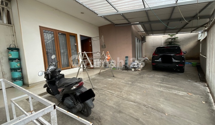 Rumah 2,5 Lantai Lux Tengah Kota di Daerah Ancol Timur Bandung