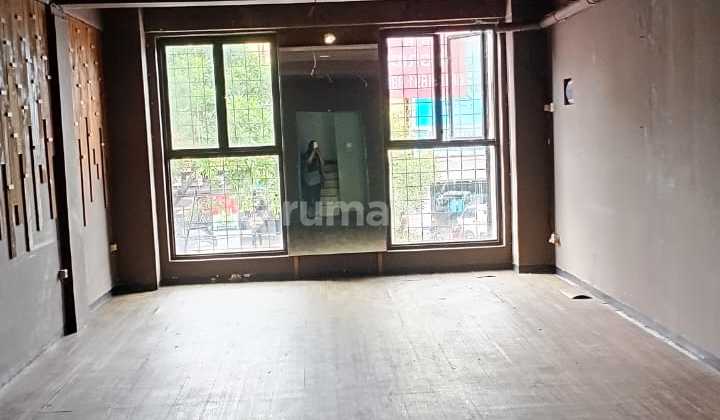 Strategic 4-Storey Ruko Rarely Available at Paskal 23 Mall Bandung 2