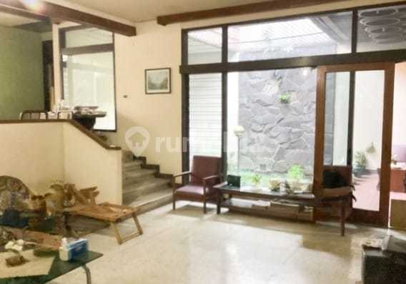 Strategic House in the City Center, Tubagus Ismail Wing, Bandung 1