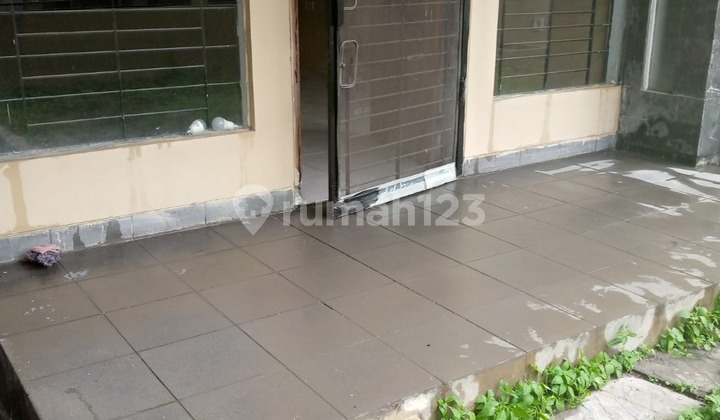 Rumah 1 Lantai Siap Pakai di Komplek Taman Kopo Indah III Bandung Rumah 1 Lantai Siap Pakai di Komplek Taman Kopo Indah III Bandung