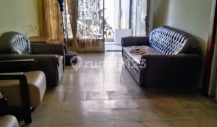 Rumah Tua Hitung Tanah Cocok untuk Usaha dll di Sayap Bkr Bandung