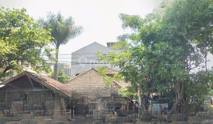 Tanah Strategis untuk Coffeeshop dll di Jl.Dr.Djunjunan Bandung 1