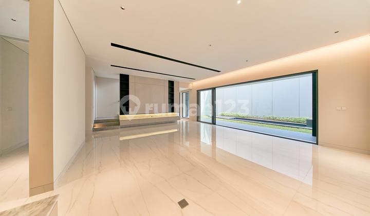 Rumah 2 Lantai Mewah Jarang Ada di Xandari Summarecon Bandung