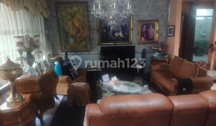 Rumah Sangat Terawat Jarang Ada di Jl Supratman Kota Bandung