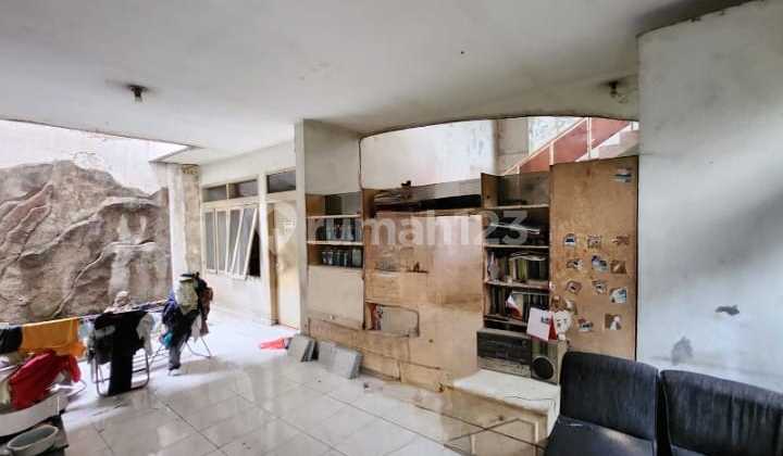 Rumah Tua Hitung Tanah Strategis di Mainroad Dewi Sartika Bandung