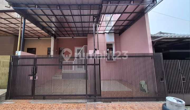 Rumah 2 Lantai Minimalis Komplek di Gunung Batu Kota Cimahi Rumah 2 Lantai Minimalis Komplek di Gunung Batu Kota Cimahi