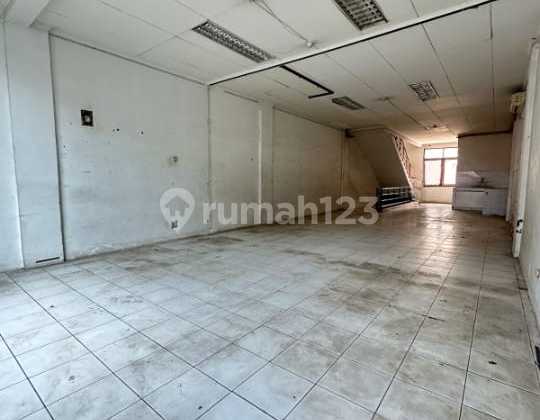 Ruko 3 Lantai Strategis Butuh Renovasi Mainroad Cikawao Bandung Ruko 3 Lantai Strategis Butuh Renovasi Mainroad Cikawao Bandung