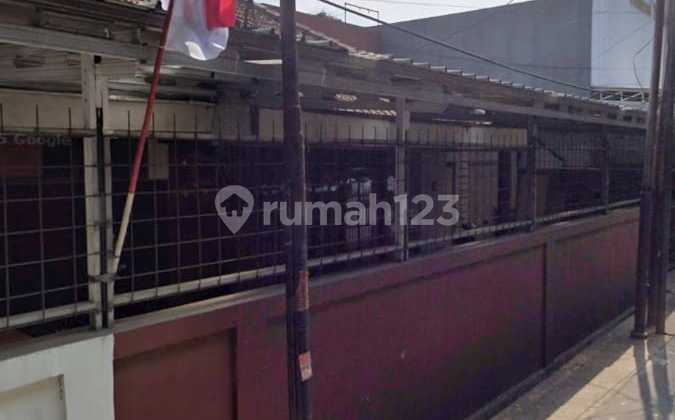Rumah Luas Strategis Cocok untuk Kantor di Sayap Bkr Bandung