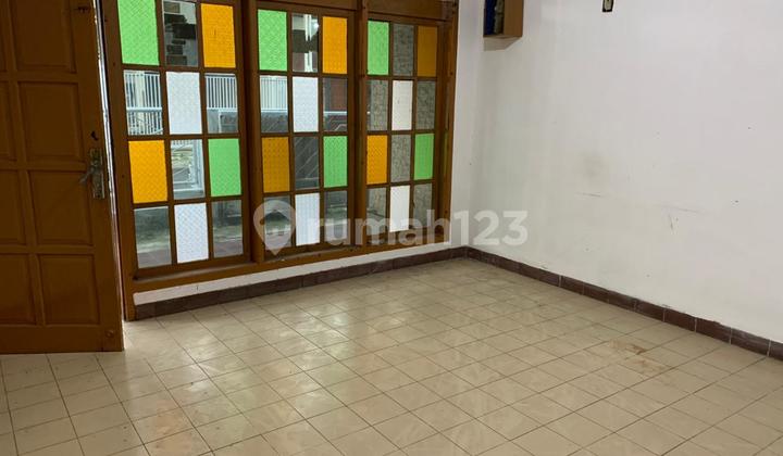 Rumah Bangunan Tua Hitung Tanah di Gunung Batu Cimahi Utara