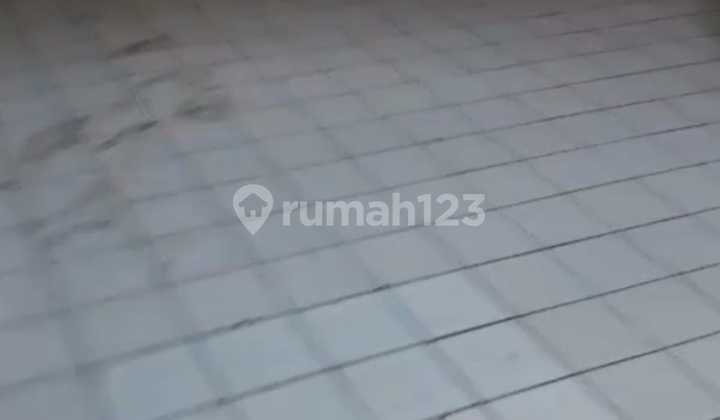 Rumah Strategis Pinggir Jalan Utama di Mainroad Perintis Bandung 2