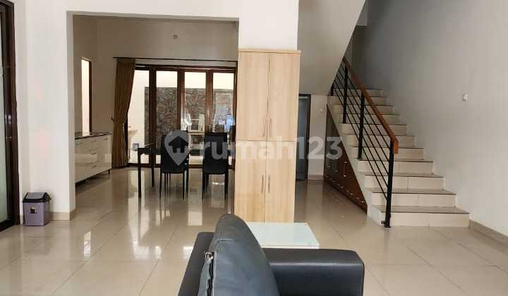 Rumah 2 Lantai Minimalis Modern di Cassanova Sutami Bandung