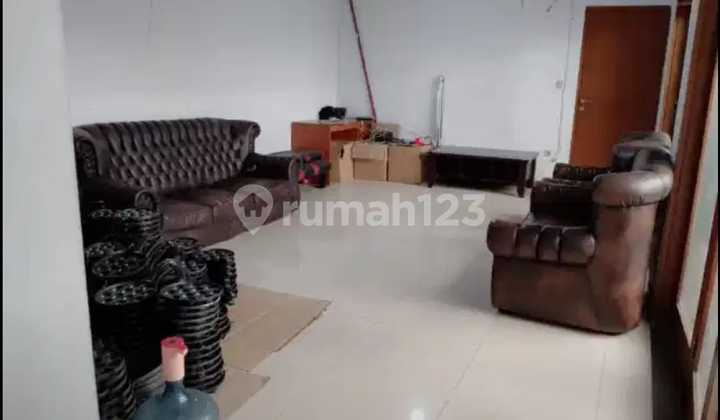 Rumah 2 Lantai Strategis Siap Pakai di Sayap Bkr Babdung Rumah 2 Lantai Strategis Siap Pakai di Sayap Bkr Babdung