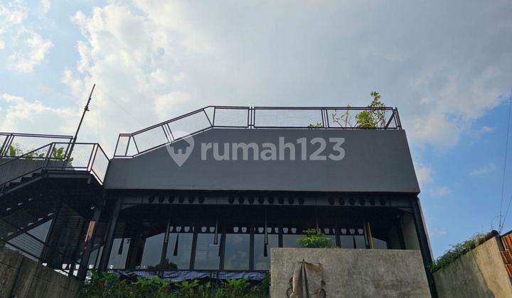 Rumah Strategis Tengah Kota untuk Usaha di Sayap Pungkur Bandung