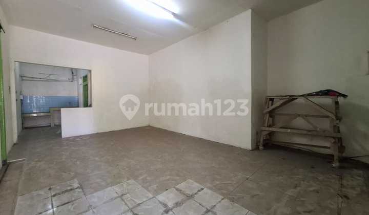 Strategic 2-Story Shop House Rarely Available on Main Road Dago Bandung