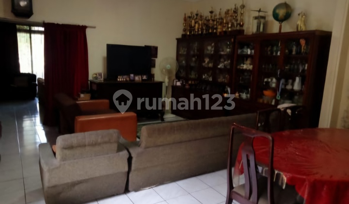 Rumah 2 Lantai Strategis Murah Tengah Kota di Sayap Bkr Bandung