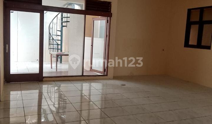 Rumah 1 Lantai Siap Pakai di Komplek Mekarwangi Bandung