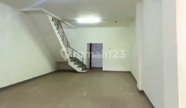 Ruko 3 Lantai Murah Strategis di Mainroad Holis Kota Bandung Ruko 3 Lantai Murah Strategis di Mainroad Holis Kota Bandung