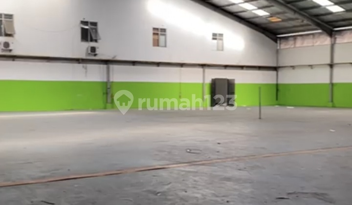 Gudang Luas Strategis di Sayap Soekarno Hatta Regol Bandung