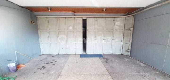 Strategic Shop House for Business, etc. in Sarijadi Area, Bandung 2