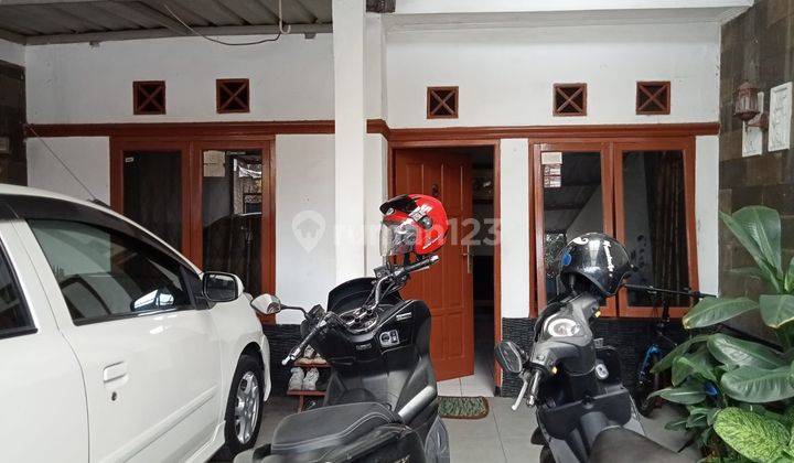 Dijual Rumah di Jalan Manjahlega, Bandung 1