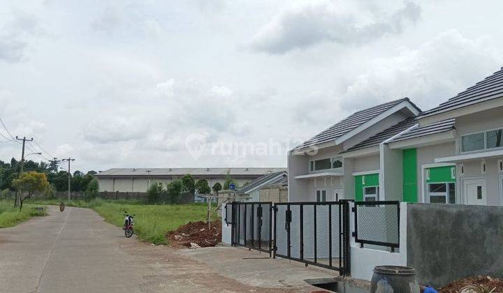 Rumah minimalis strategis pinggir jalan. DP nol rupiah.  2