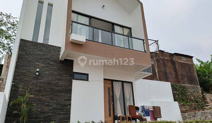 Rumah Baru Dua Lantai Modern Minimalis Di Ujung Berung 2