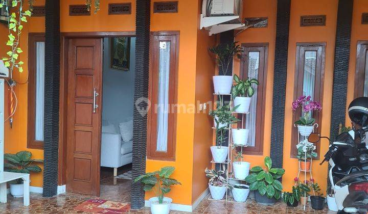 Rumah Dua Lantai Minimalis Di Komplek Permata Biru  2